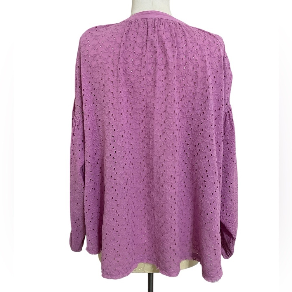 FREE PEOPLE Orchid Maddison Eyelet Flowy Blouse Button Front Collarless Size XS - Picture 6 of 14